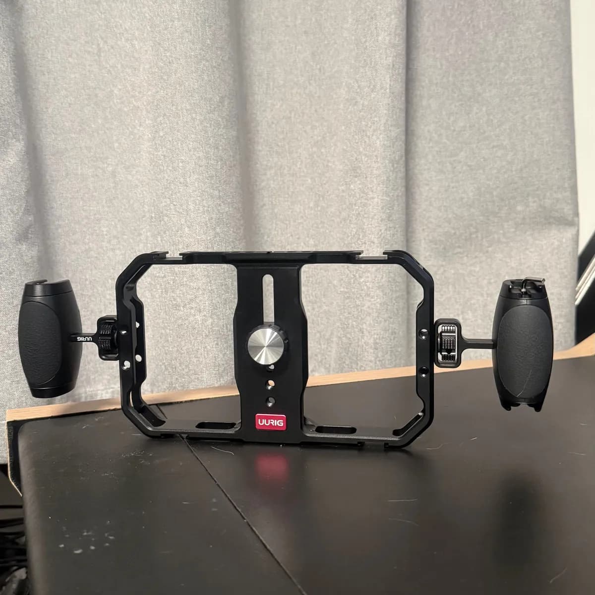 Mount Para Celular de Tripé UURIG praticamente zerado!