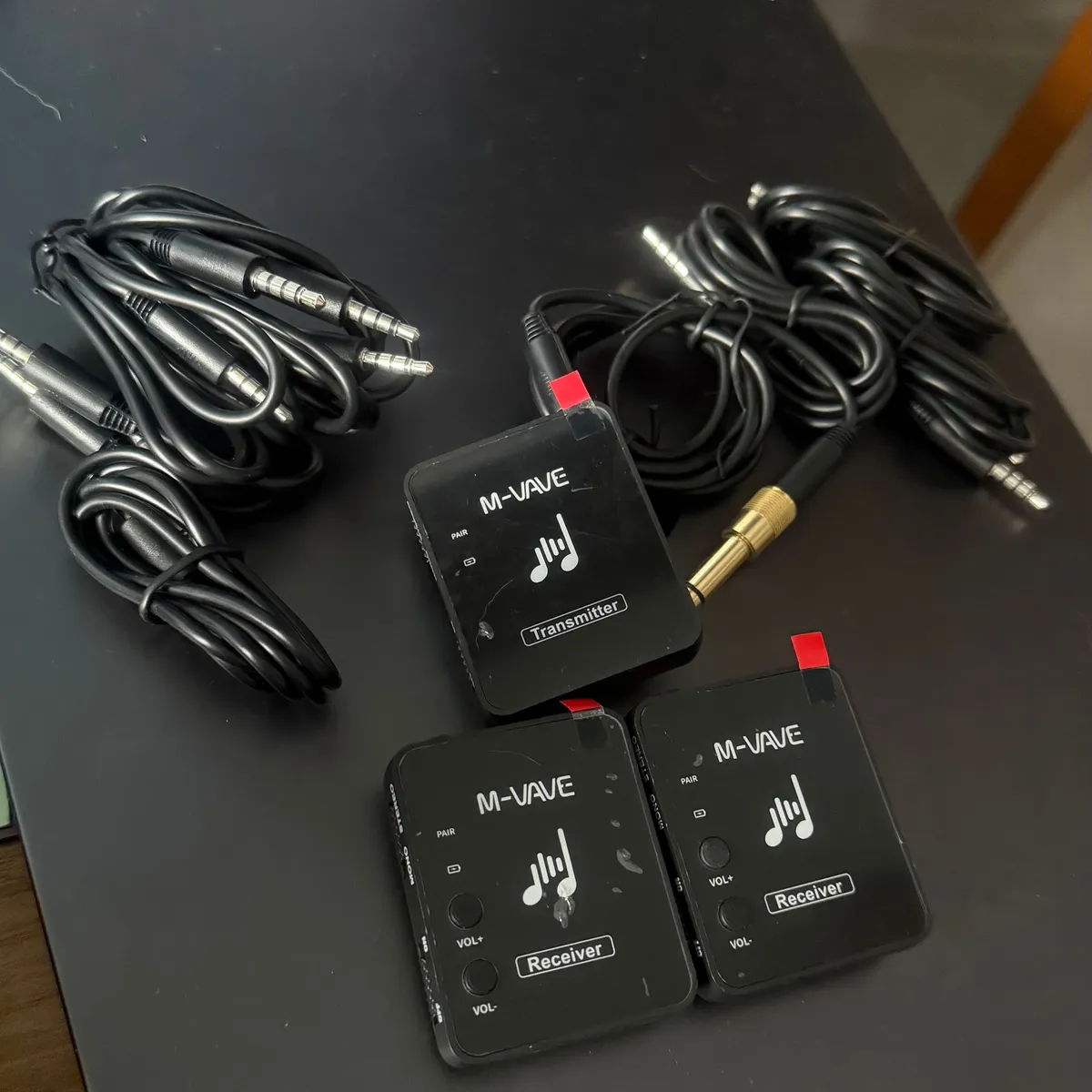Retorno de Palco M-Vave WP-10 com 1 Transmissor e 2 Receptores